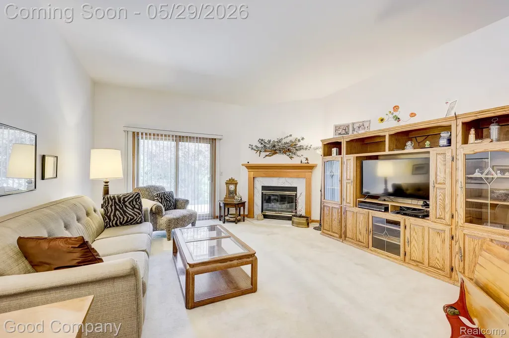 4439 Larkspur Court Warren City MI 48092