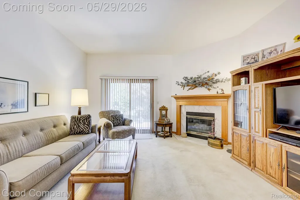 4439 Larkspur Court Warren City MI 48092