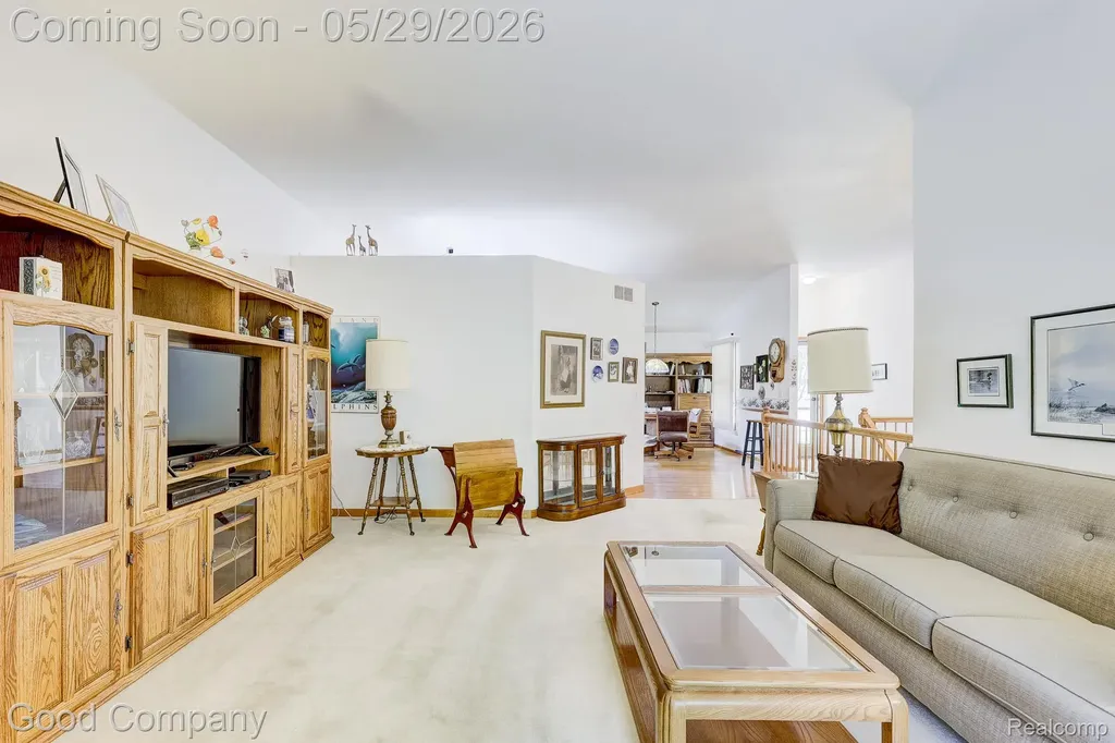 4439 Larkspur Court Warren City MI 48092