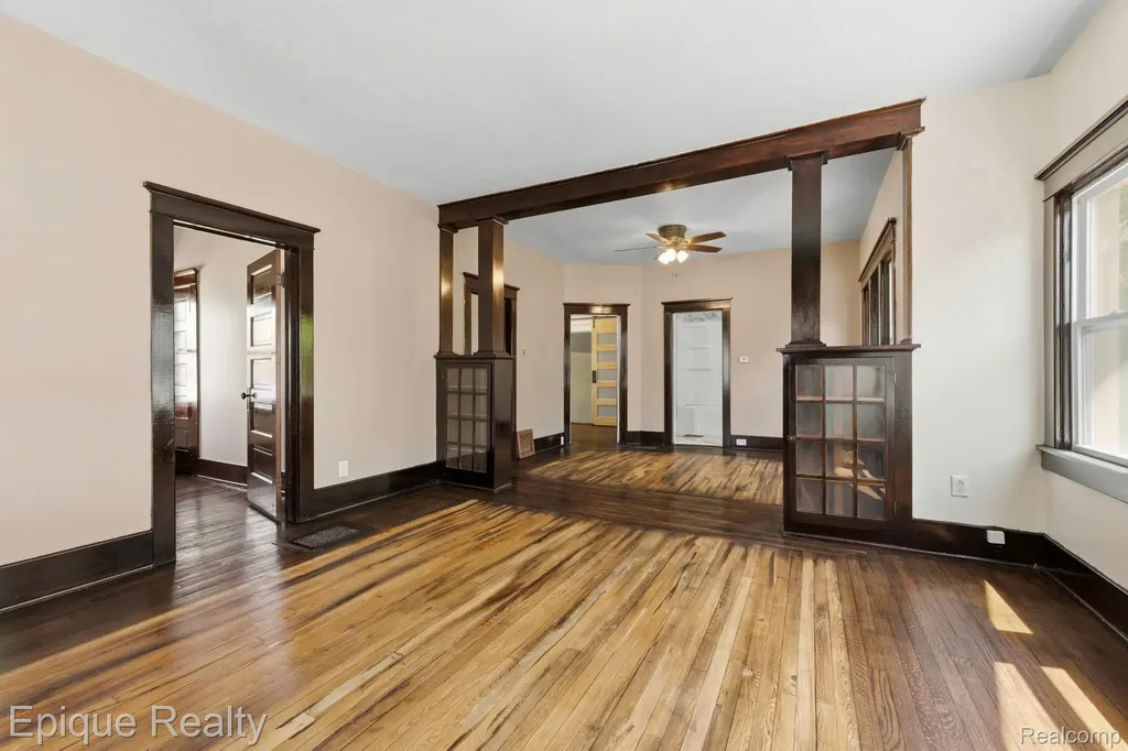 1418 8th Street Port Huron City MI 48060