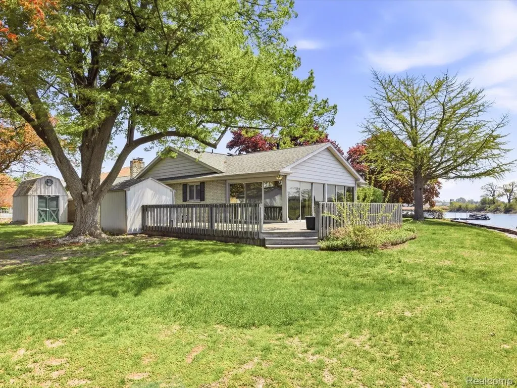 2857 Riverwood Court Port Huron City MI 48060