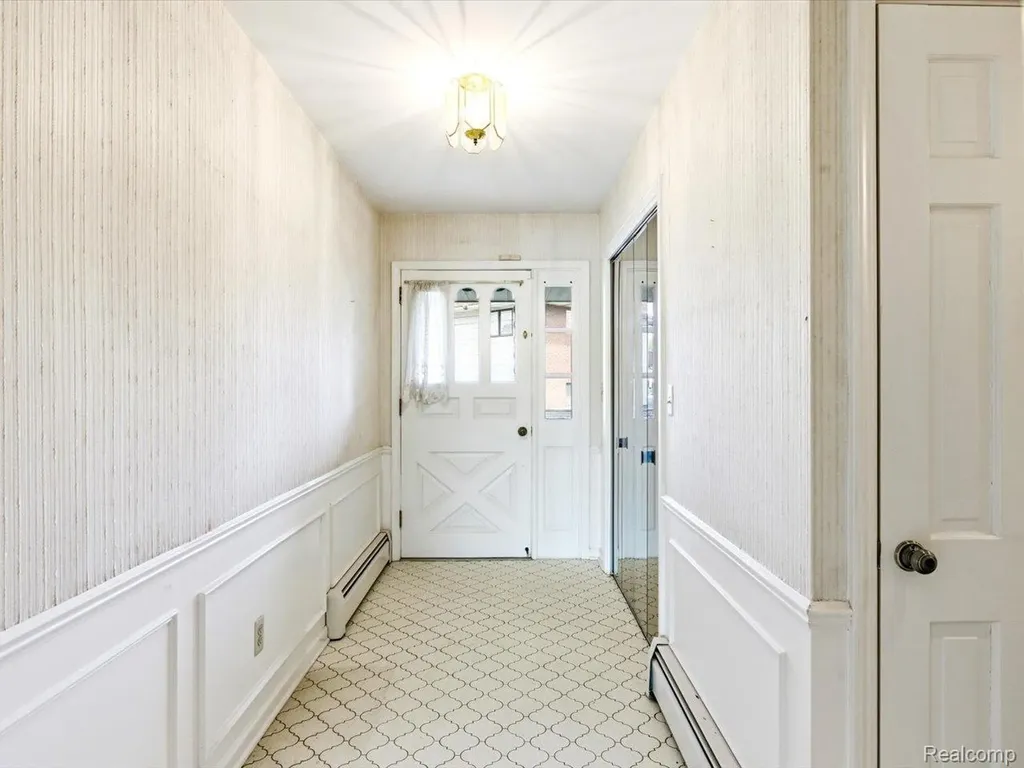 2857 Riverwood Court Port Huron City MI 48060