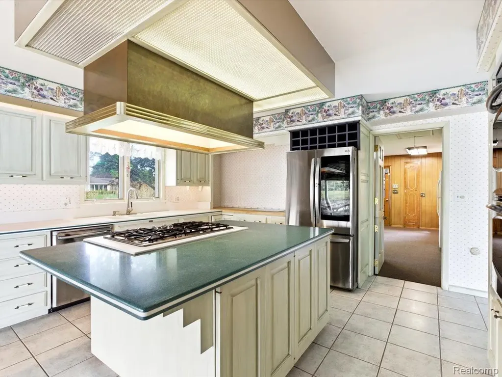 2857 Riverwood Court Port Huron City MI 48060
