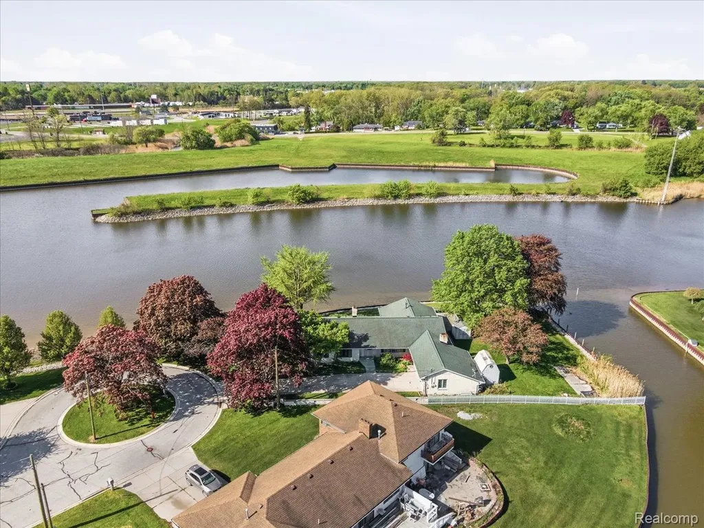 2857 Riverwood Court Port Huron City MI 48060