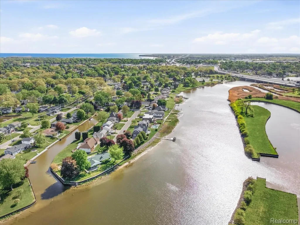 2857 Riverwood Court Port Huron City MI 48060