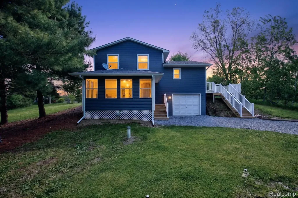 1215 N Oak Road Davison Township MI 48423