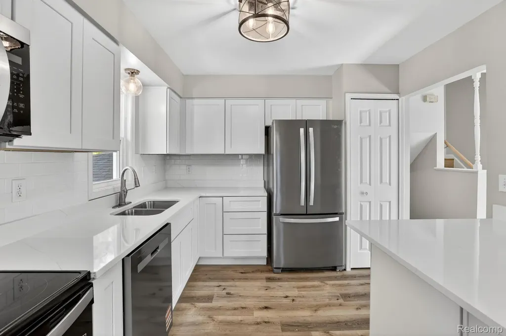 1215 N Oak Road Davison Township MI 48423
