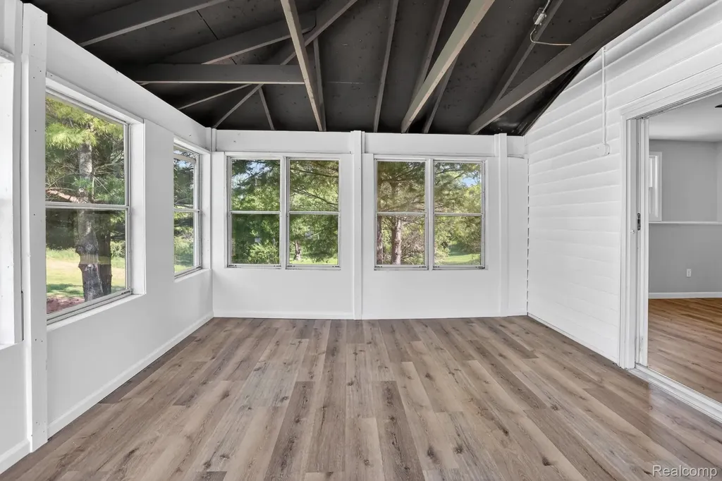 1215 N Oak Road Davison Township MI 48423