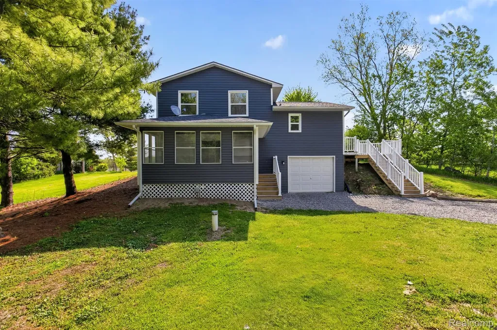 1215 N Oak Road Davison Township MI 48423