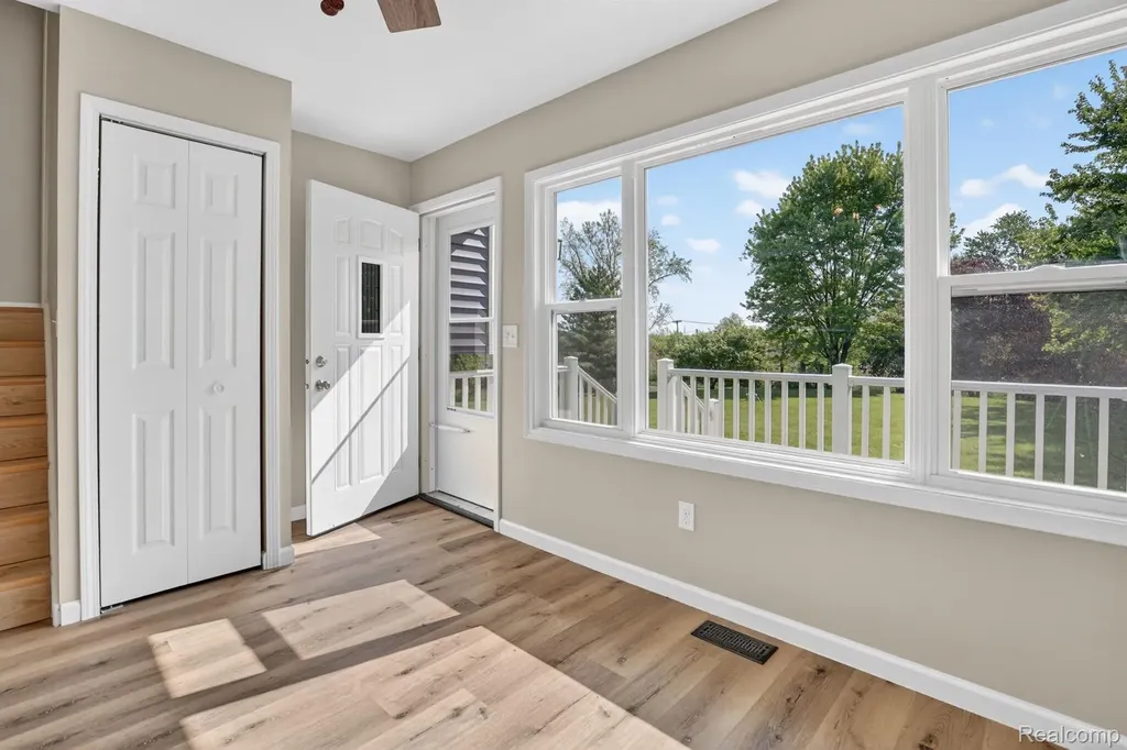 1215 N Oak Road Davison Township MI 48423