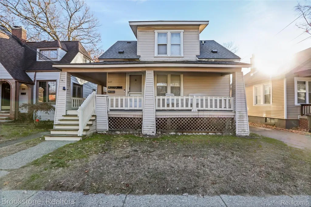 437 W Bennett Avenue Ferndale City MI 48220