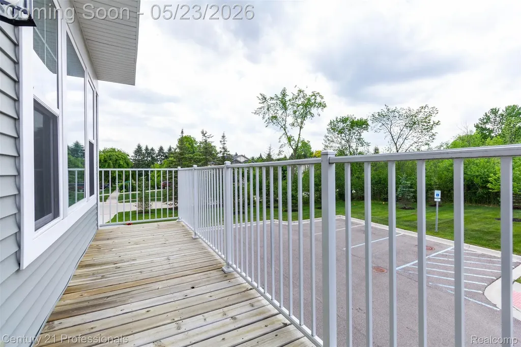 4918 Treeside Lane Troy City MI 48098