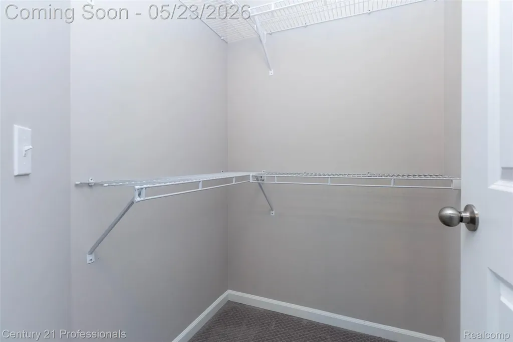 4918 Treeside Lane Troy City MI 48098