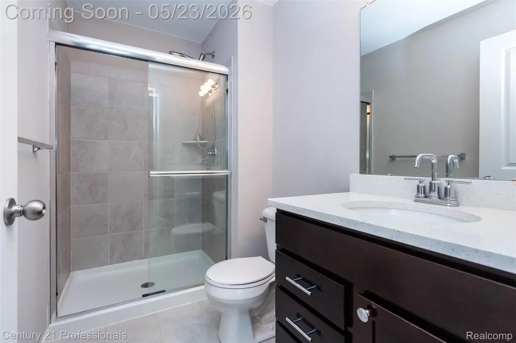 4918 Treeside Lane Troy City MI 48098