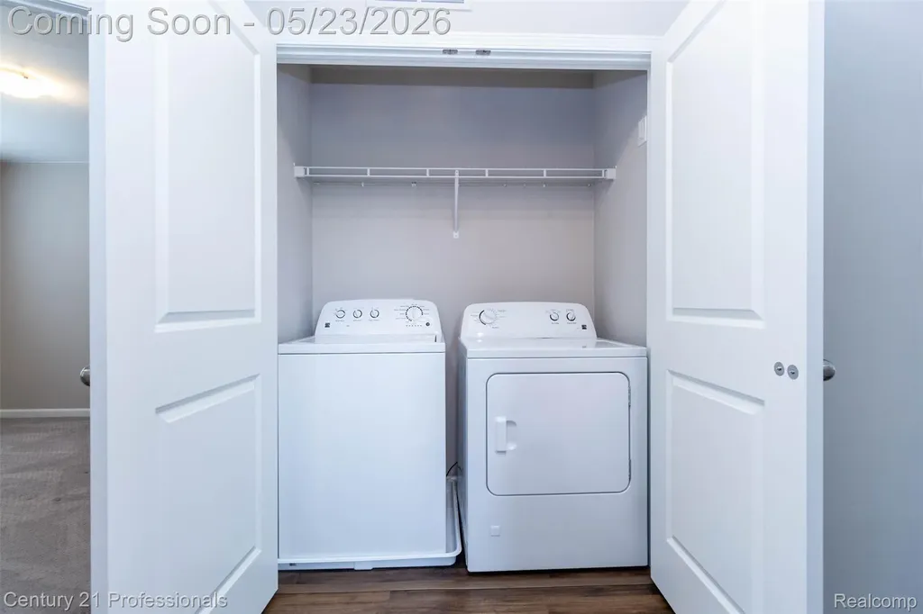 4918 Treeside Lane Troy City MI 48098