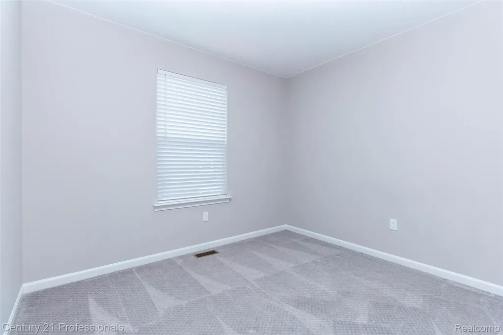 4918 Treeside Lane Troy City MI 48098