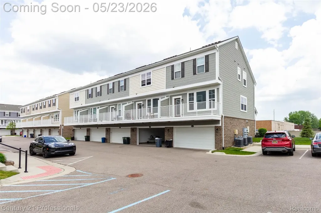 4918 Treeside Lane Troy City MI 48098