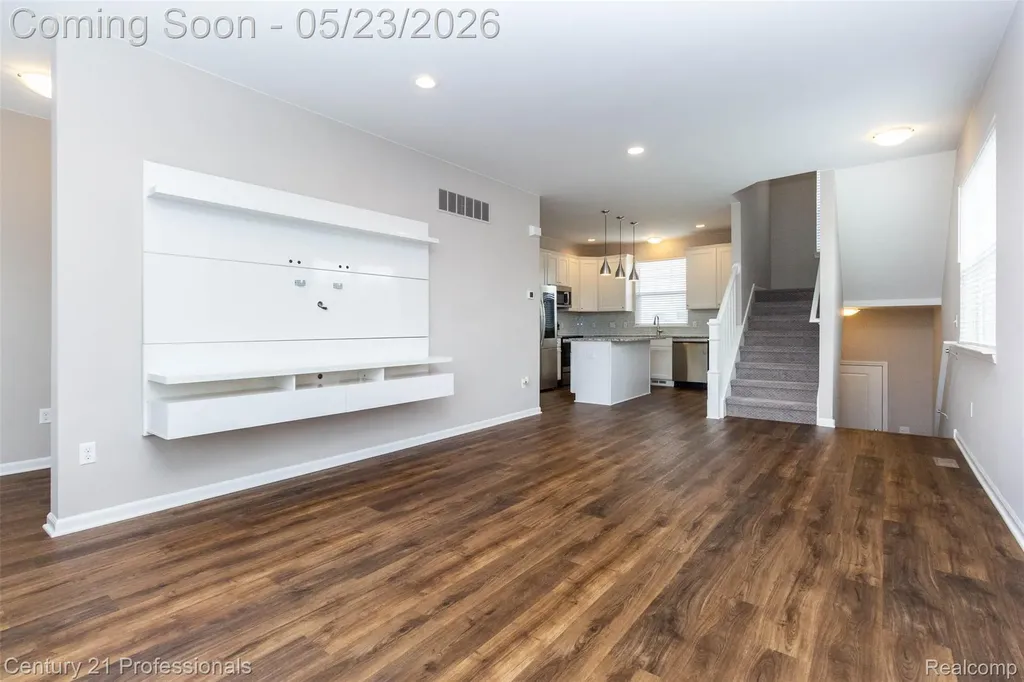 4918 Treeside Lane Troy City MI 48098