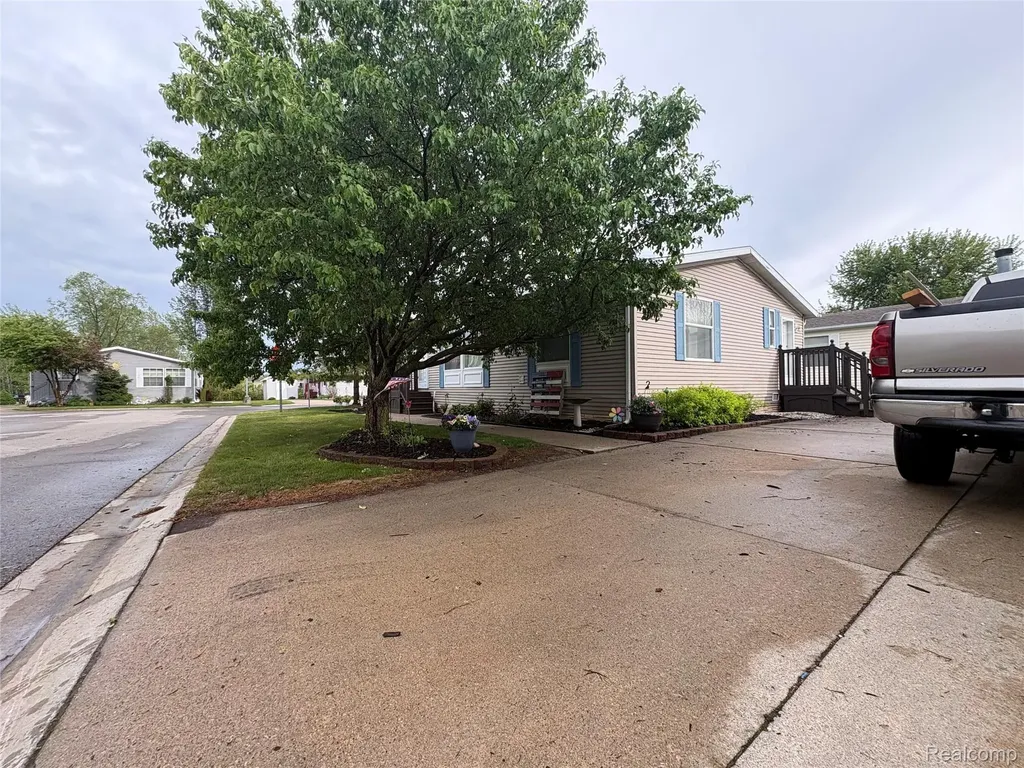4729 Turtle Creek Drive Howell Township MI 48843