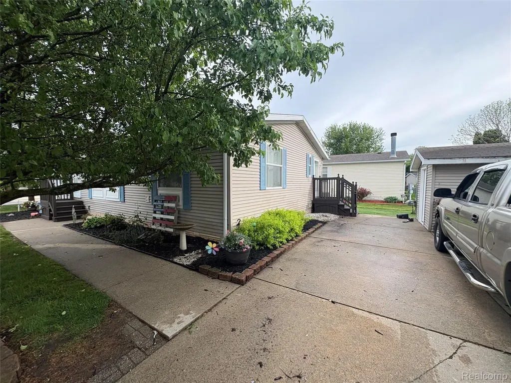 4729 Turtle Creek Drive Howell Township MI 48843