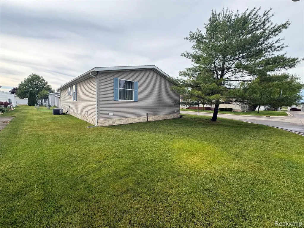 4729 Turtle Creek Drive Howell Township MI 48843