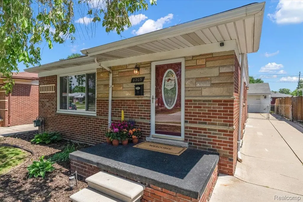 4205 Katherine Street Dearborn Heights City MI 48125