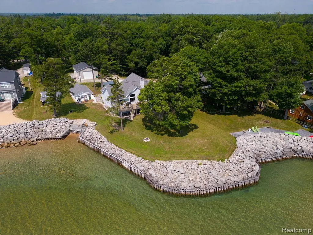 126 & 124 Baldwin Resort East Tawas City MI 48730