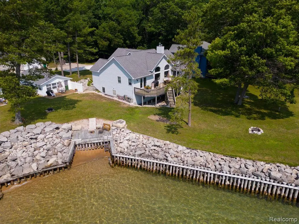 126 & 124 Baldwin Resort East Tawas City MI 48730