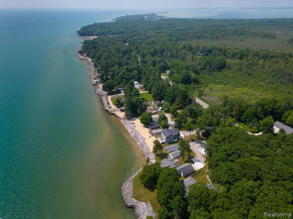 126 & 124 Baldwin Resort East Tawas City MI 48730