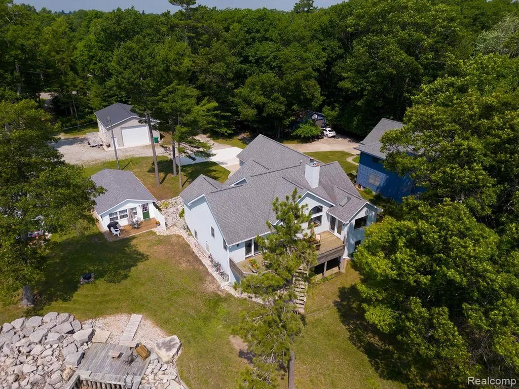 126 & 124 Baldwin Resort East Tawas City MI 48730