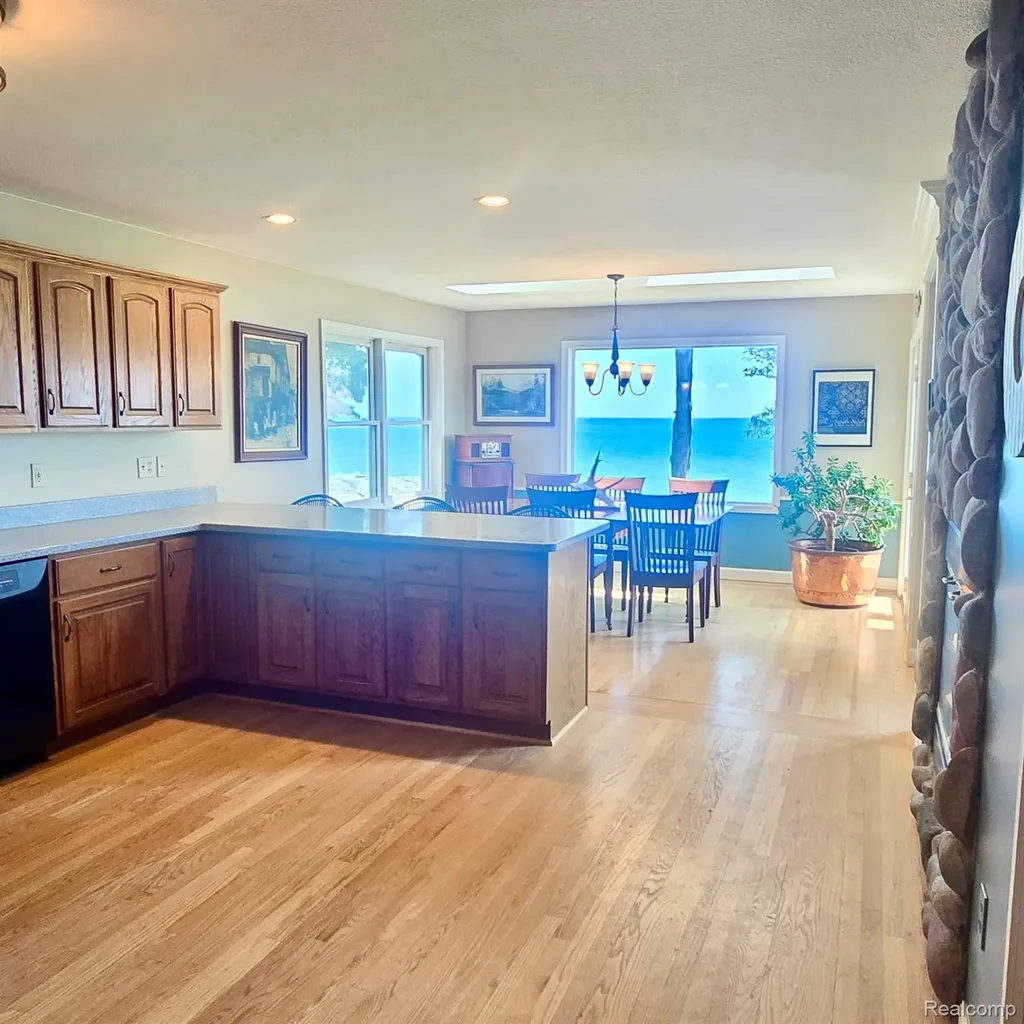 126 & 124 Baldwin Resort East Tawas City MI 48730