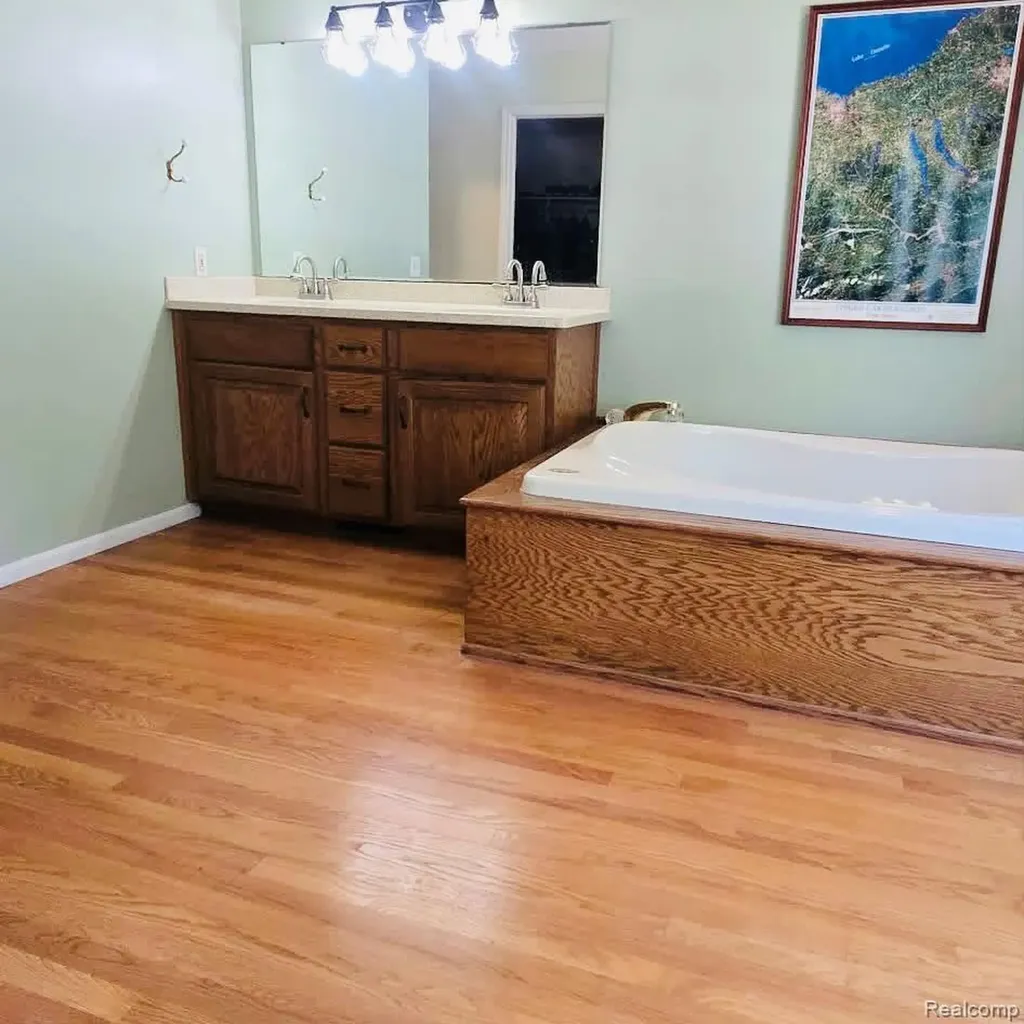 126 & 124 Baldwin Resort East Tawas City MI 48730