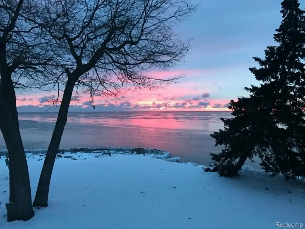 126 & 124 Baldwin Resort East Tawas City MI 48730
