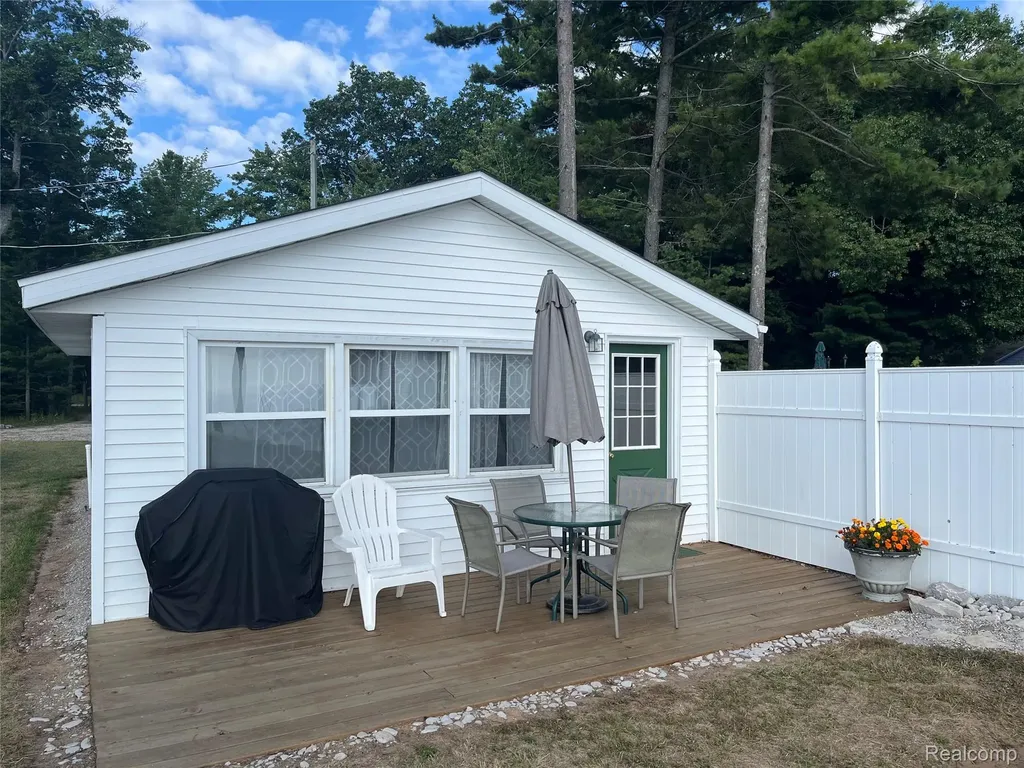 126 & 124 Baldwin Resort East Tawas City MI 48730