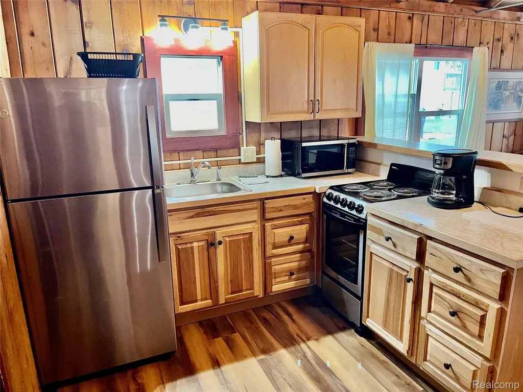 126 & 124 Baldwin Resort East Tawas City MI 48730