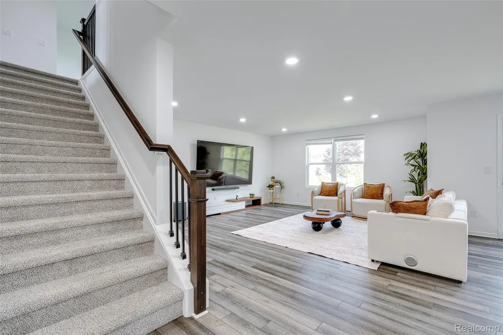 24416 Jade Drive Farmington Hills City MI 48336