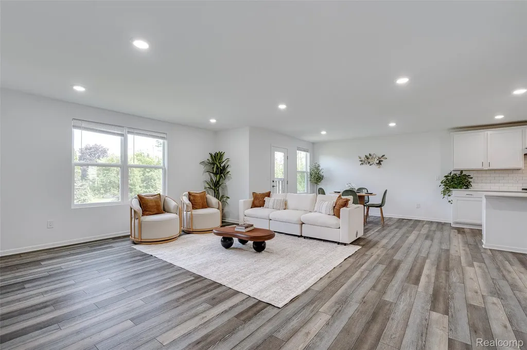 24416 Jade Drive Farmington Hills City MI 48336