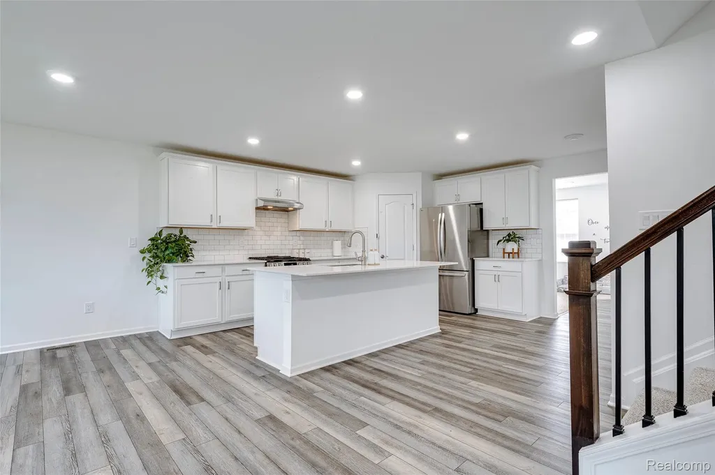 24416 Jade Drive Farmington Hills City MI 48336