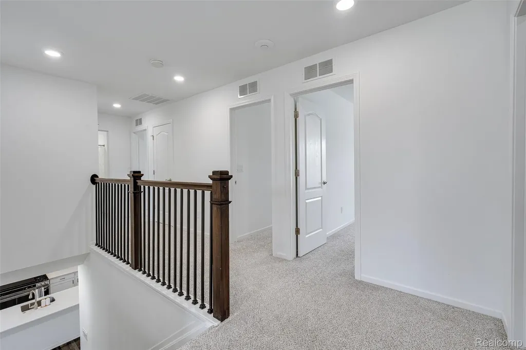 24416 Jade Drive Farmington Hills City MI 48336