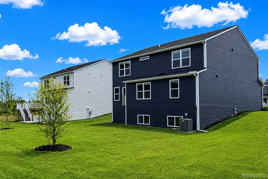 24416 Jade Drive Farmington Hills City MI 48336