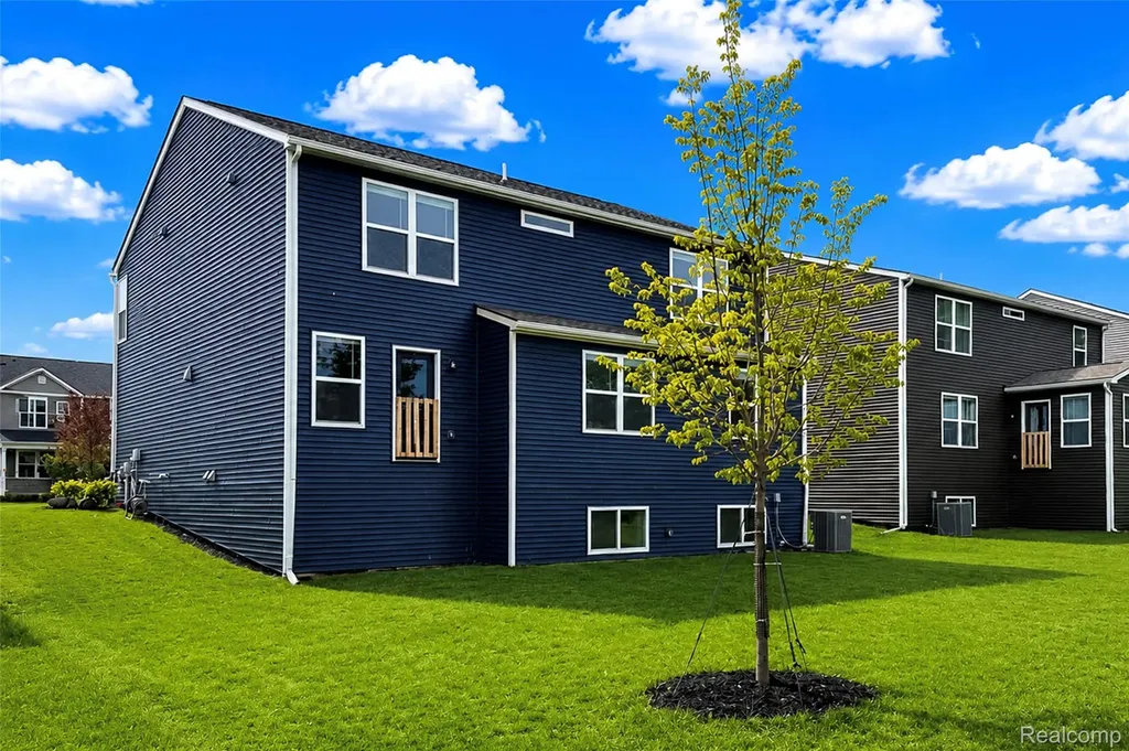 24416 Jade Drive Farmington Hills City MI 48336