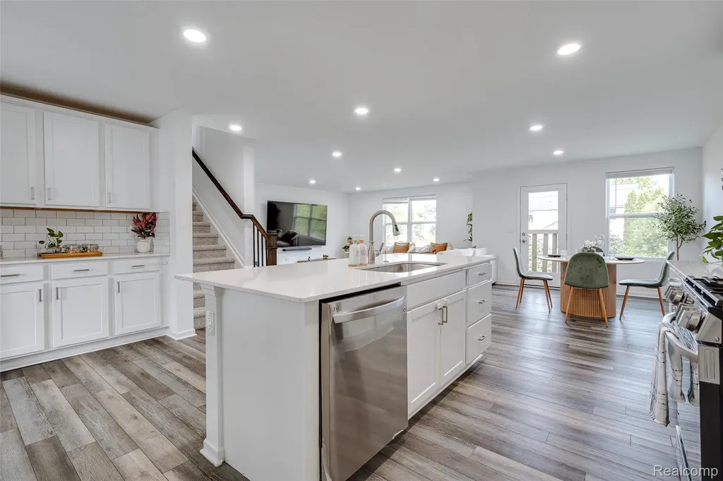 24416 Jade Drive Farmington Hills City MI 48336