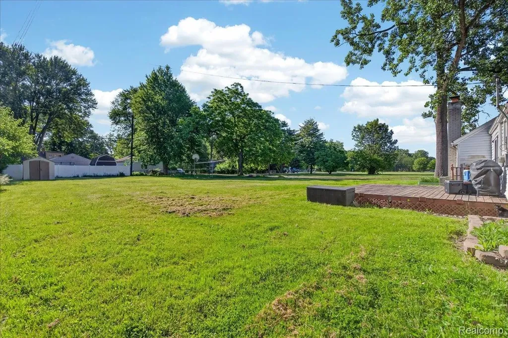 14916 Alexander Street Livonia City MI 48154