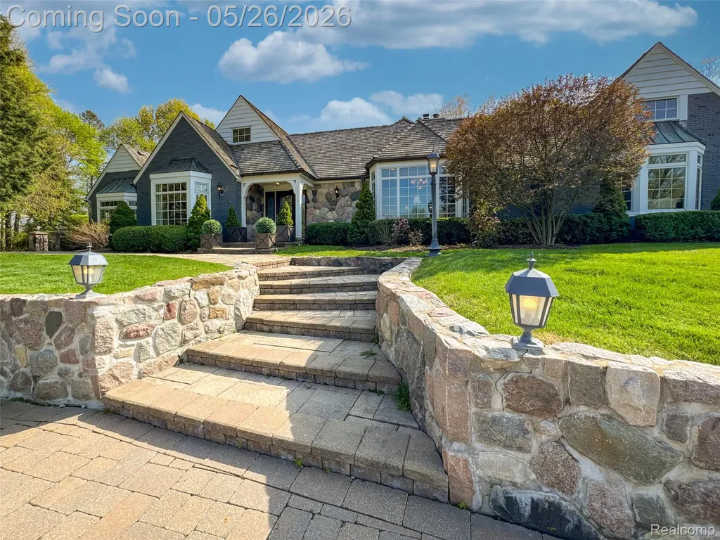 267 Woodberry Drive Bloomfield Hills City MI 48304