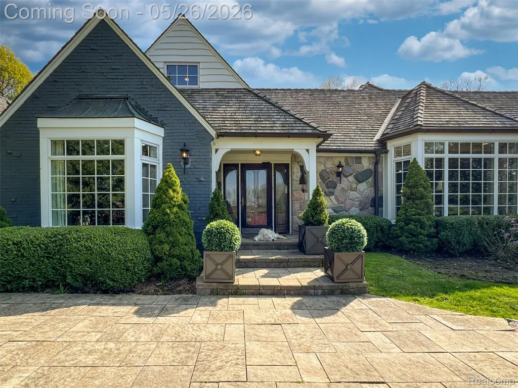 267 Woodberry Drive Bloomfield Hills City MI 48304