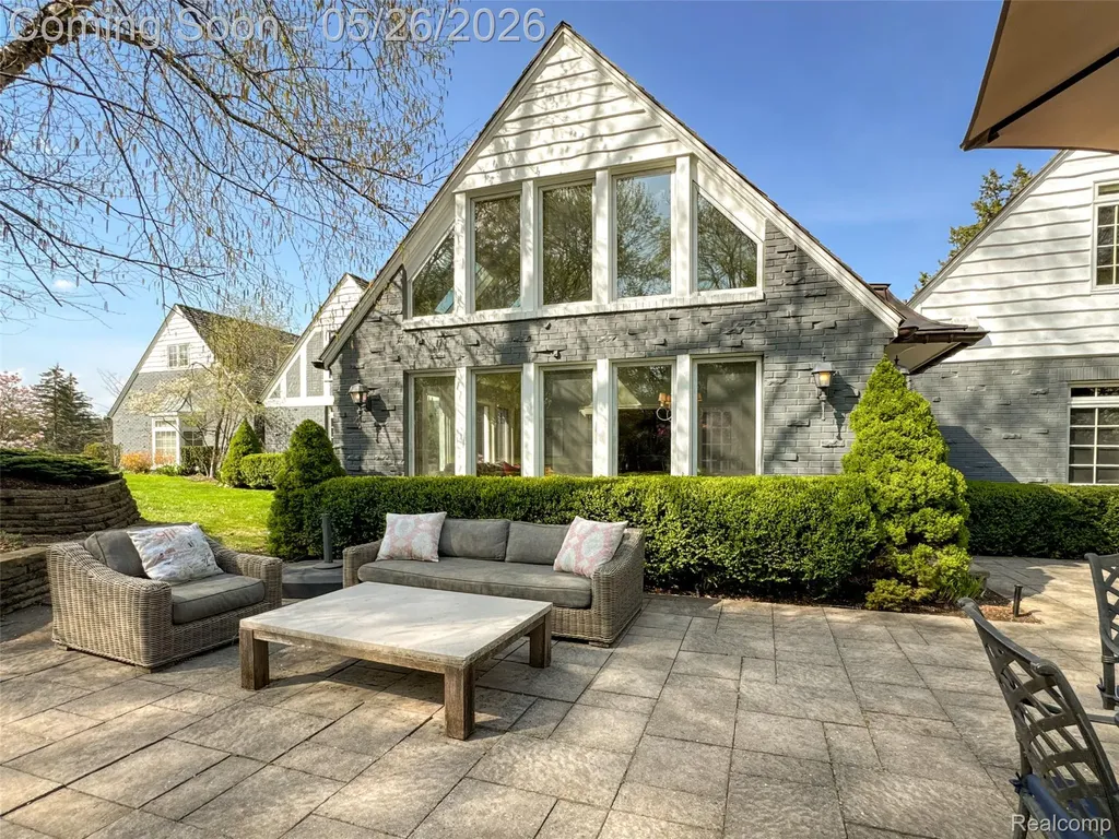 267 Woodberry Drive Bloomfield Hills City MI 48304