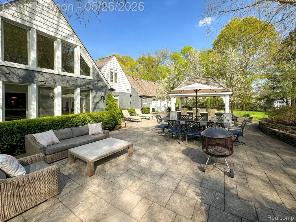 267 Woodberry Drive Bloomfield Hills City MI 48304