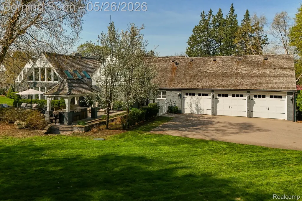 267 Woodberry Drive Bloomfield Hills City MI 48304