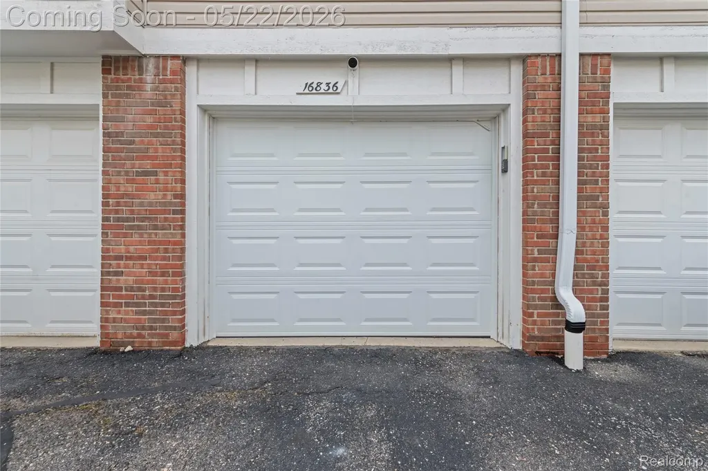 16836 Dover Drive Northville Township MI 48168