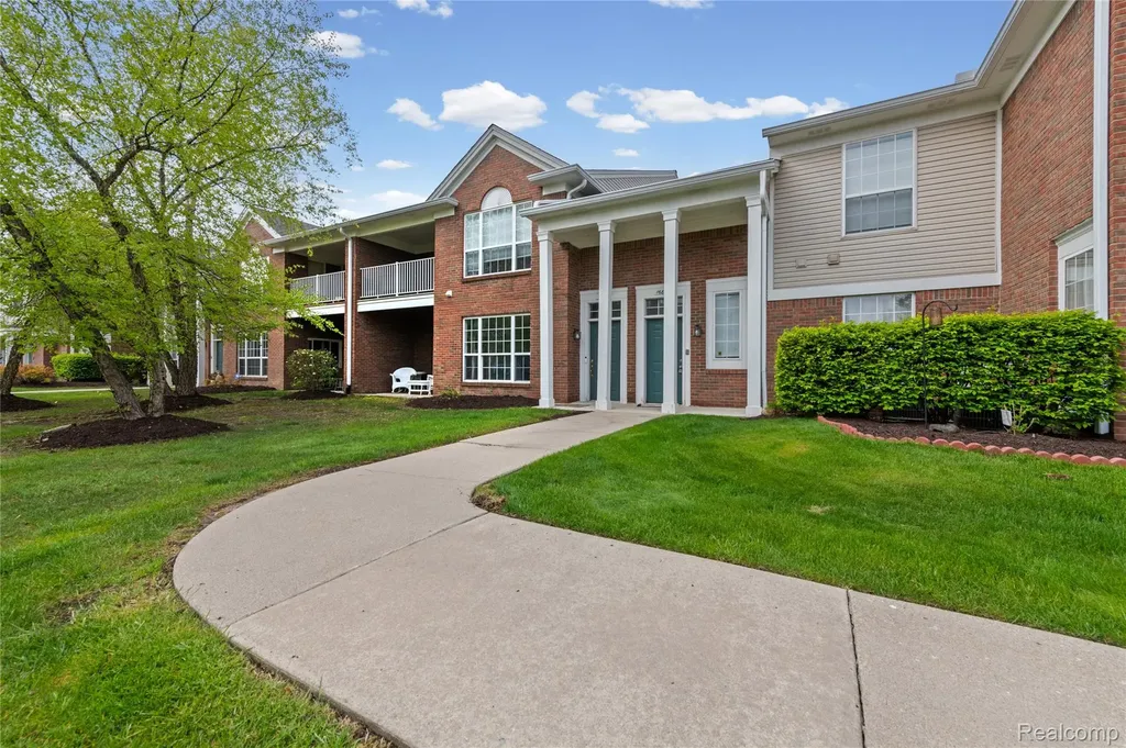 16836 Dover Drive Northville Township MI 48168